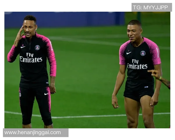 迷失在巴黎的足球明星们的传奇与困惑之旅